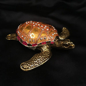 Enamel Sea Turtle Trinket Box